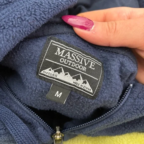 Massive outdoor quarter zip fleece sweater - Picture 7 of 8